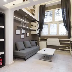  Appartamento Primopiano - Schiaparelli A Flat Italia